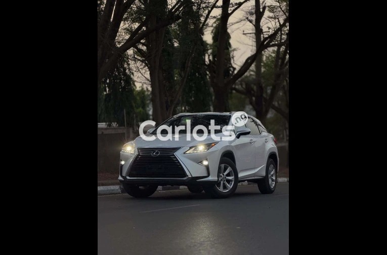 CLEAN LEXUS RX350 2016