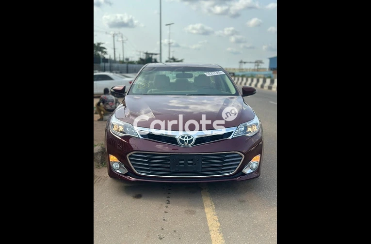 FOREIGN USED 2015 TOYOTA AVALON XLE - 1/7