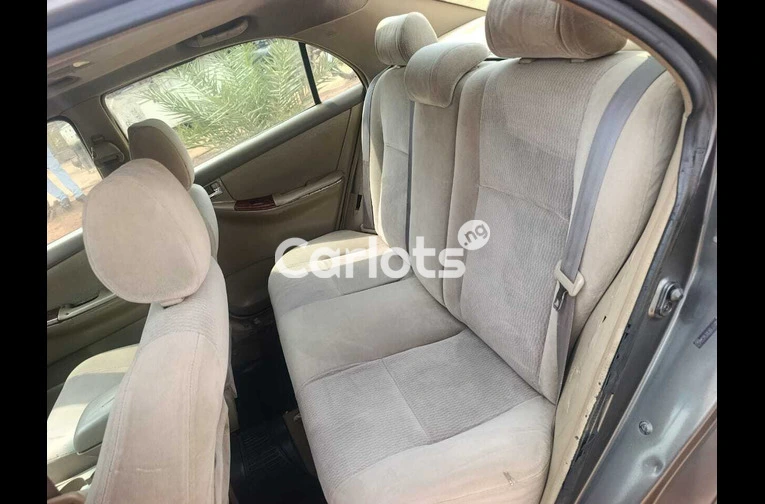 Toyota Corolla 2006 model - 4/5
