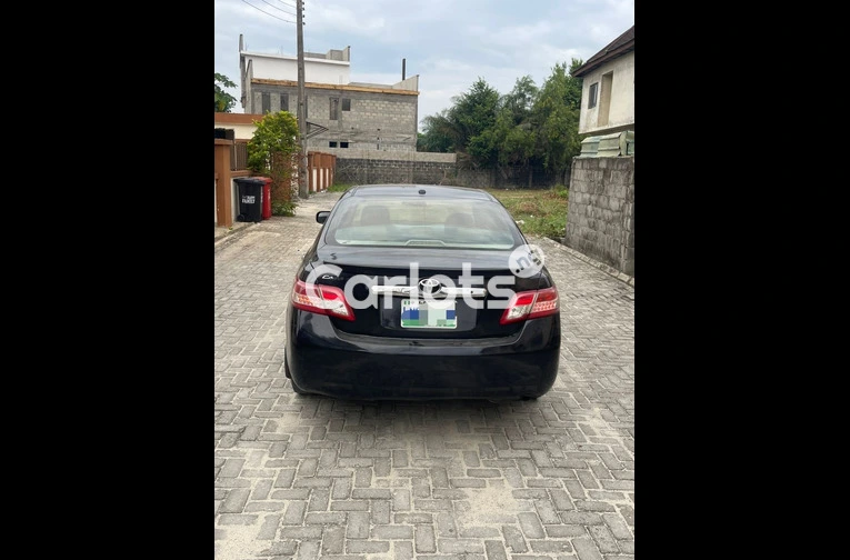 Foreign Used Clean 2010 Toyota Camry for sale in Apese, Lagos - photo 7 of 7