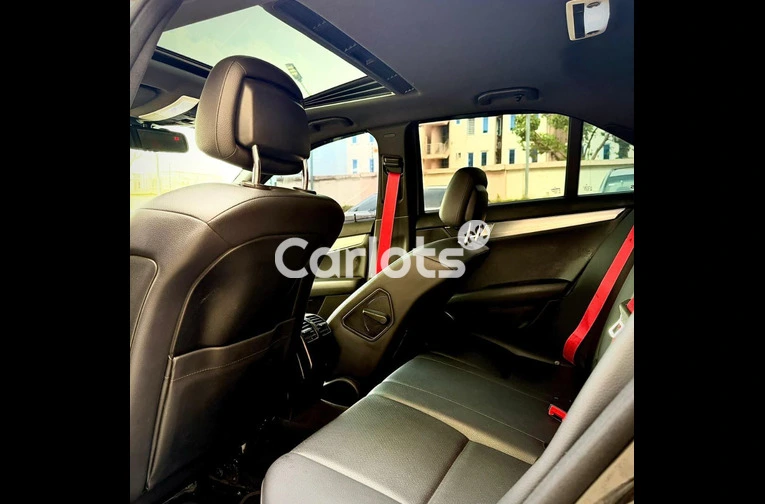 FOREIGN USED 2014 MERCEDES BENZ C300 AMG TRIM for sale in Abuja, FCT - thumbnail 5
