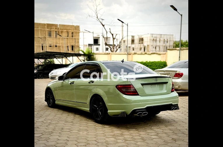 FOREIGN USED 2014 MERCEDES BENZ C300 AMG TRIM for sale in Abuja, FCT - thumbnail 6