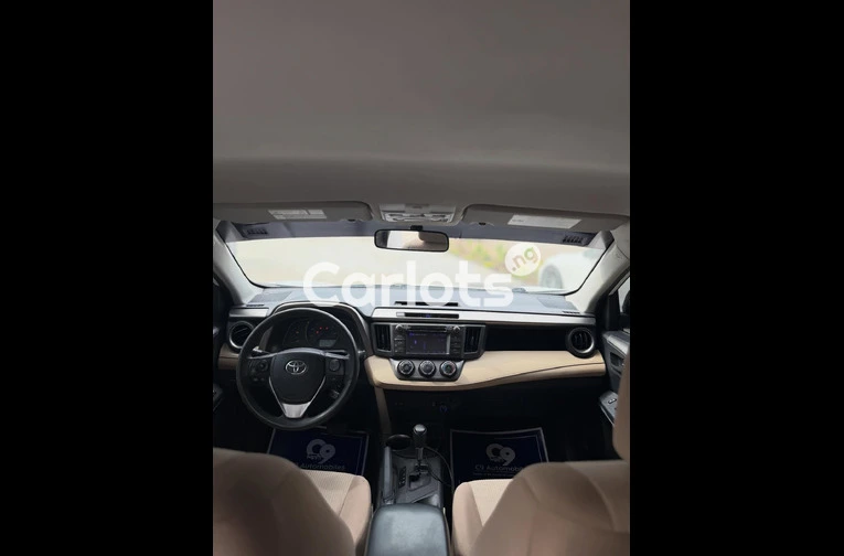 Foreign used 2013 Toyota RAV4 LE for sale in Abuja, FCT - photo 3 of 7
