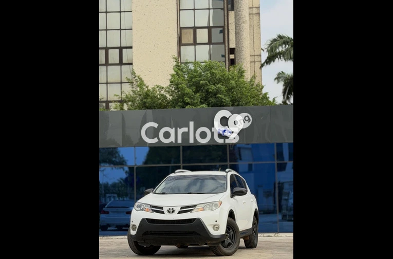 Foreign used 2013 Toyota RAV4 LE for sale in Abuja, FCT - photo 7 of 7