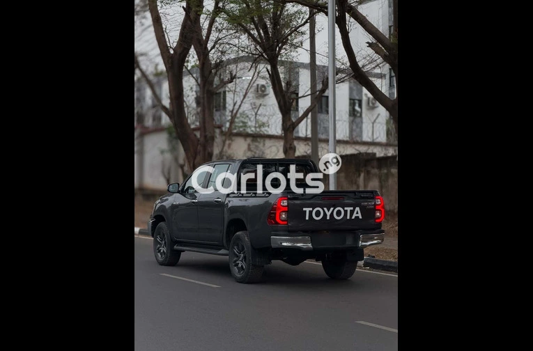 2026 TOYOTA HILUX SR5 4WD for sale in Asokoro, FCT - photo 7 of 7