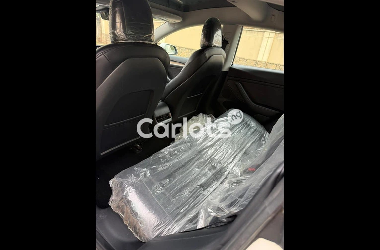 FOREIGN USED 2021 TESLA MODEL 3 for sale in Kaduna - photo 5 of 7