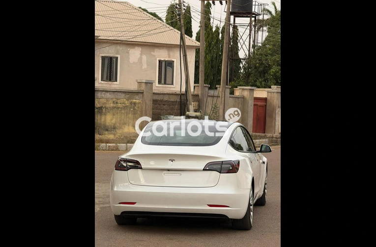 FOREIGN USED 2021 TESLA MODEL 3 for sale in Kaduna - photo 6 of 7