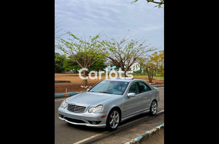 NEW ARRIVAL / FIRST BODY FOREIGN USED 2007 MERCEDES BENZ C230 SPORT - 1/7