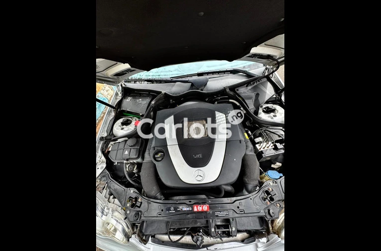 NEW ARRIVAL / FIRST BODY FOREIGN USED 2007 MERCEDES BENZ C230 SPORT for sale in Abuja, FCT - photo 7 of 7