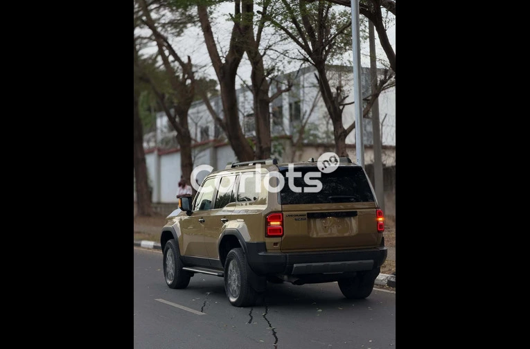 BRAND NEW 2025 TOYOTA LAND CRUISER – ZERO MILEAGE, FULL OPTION for sale in Asokoro, FCT - thumbnail 7