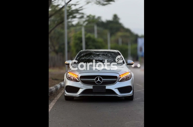 Foreign Used 2015 MERCEDES-BENZ C400 for sale in Asokoro, FCT - thumbnail 2
