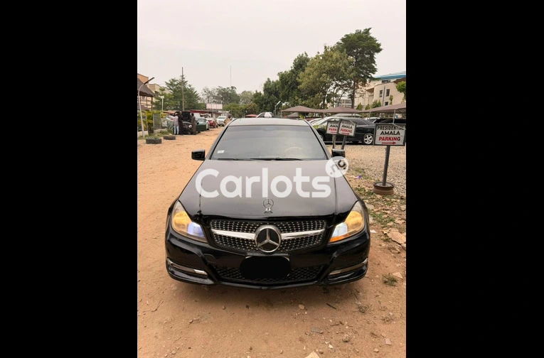 Nigerian Used 2008 MERCEDES BENZ C300 for sale in Abuja, FCT - photo 1 of 4