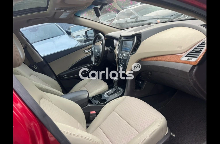 Hyundai Santa Fe Sport 2.0T Limited - 3/7