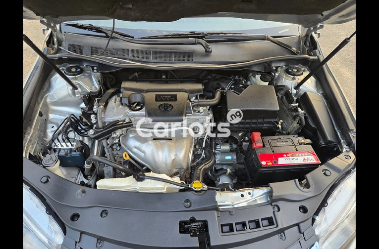 Silver 2017 Toyota Camry SE - 7/7