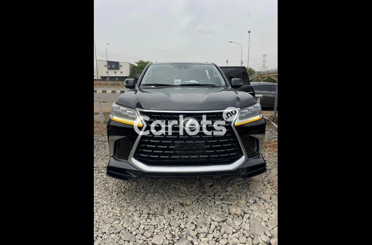 2016 Lexus LX570 - 1/5