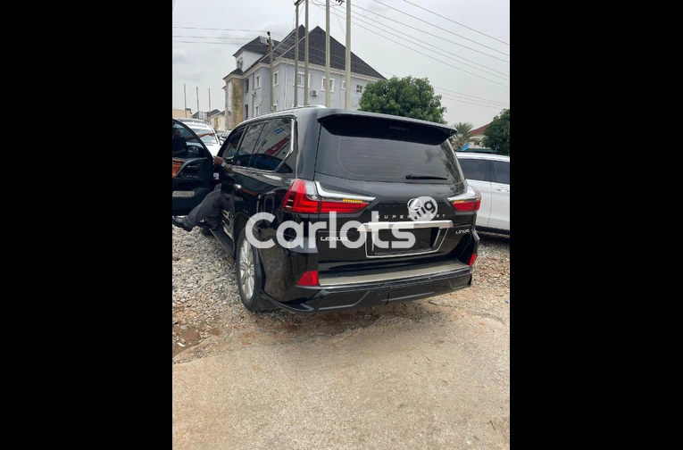 2016 Lexus LX570 for sale in Abuja, FCT - thumbnail 5