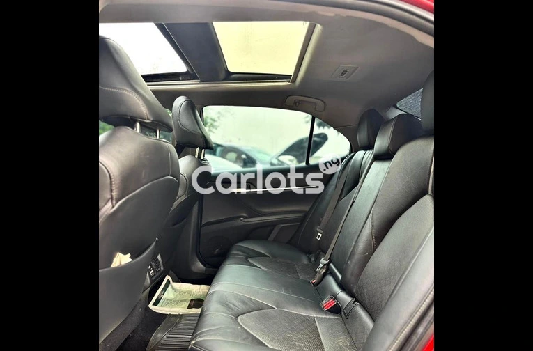 FOREIGN USED 2019 TOYOTA CAMRY XSE FULL OPTION for sale in Abuja, FCT - thumbnail 5
