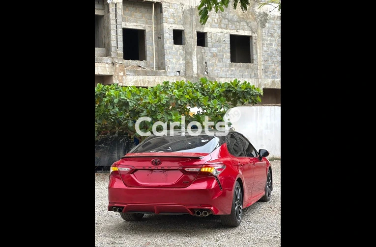 FOREIGN USED 2019 TOYOTA CAMRY XSE FULL OPTION for sale in Abuja, FCT - thumbnail 6