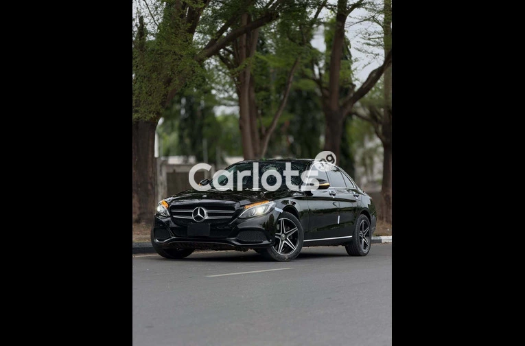 Mercedes-Benz C300 2015 - 1/7