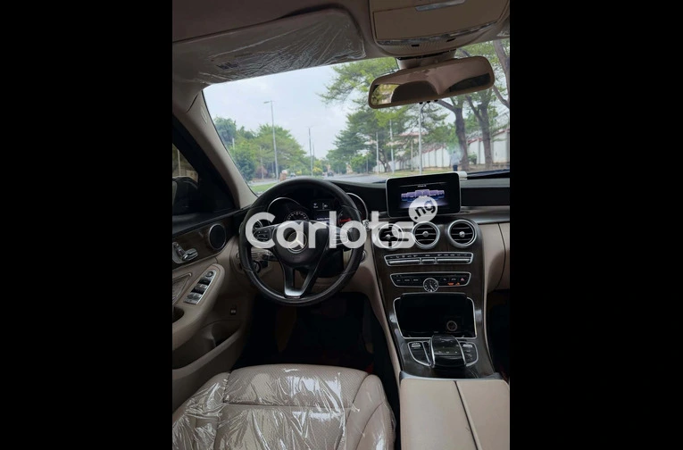 Foreign Used Mercedes-Benz C300 2015 for sale in Asokoro, FCT - photo 4 of 7