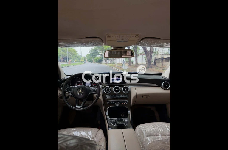 Foreign Used Mercedes-Benz C300 2015 for sale in Asokoro, FCT - thumbnail 5