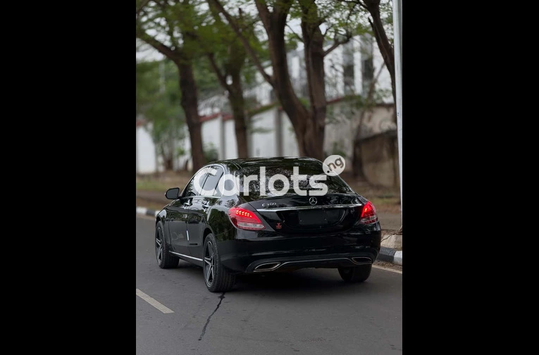 Foreign Used Mercedes-Benz C300 2015 for sale in Asokoro, FCT - thumbnail 7