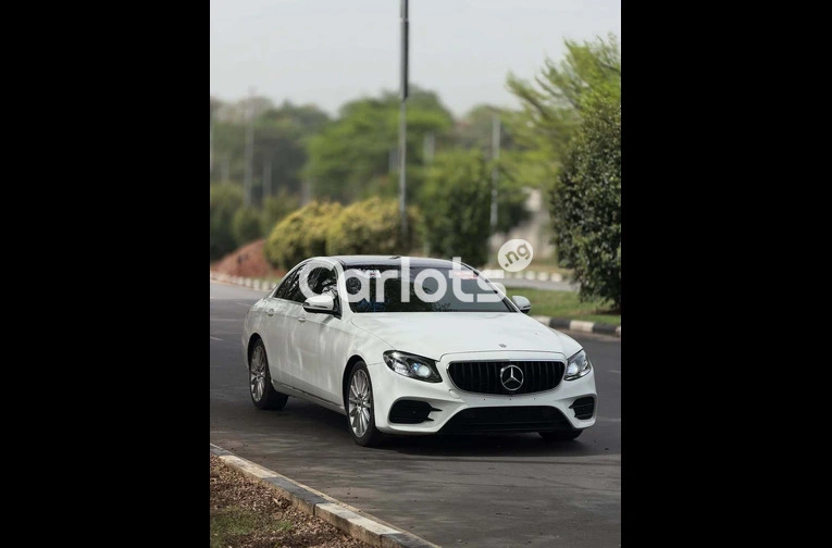 Foreign Used 2016 Mercedes-Benz E300 for sale in Asokoro, FCT - thumbnail 3