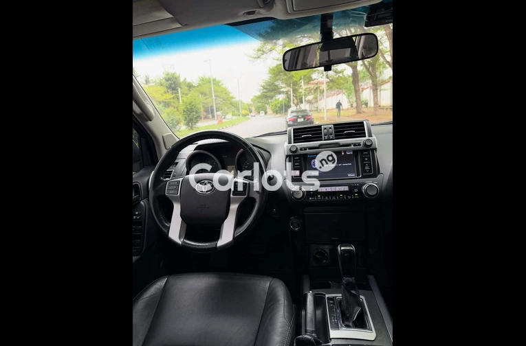 Foreign Used 2018 TOYOTA LAND CRUISER PRADO VX for sale in Asokoro, FCT - photo 4 of 7