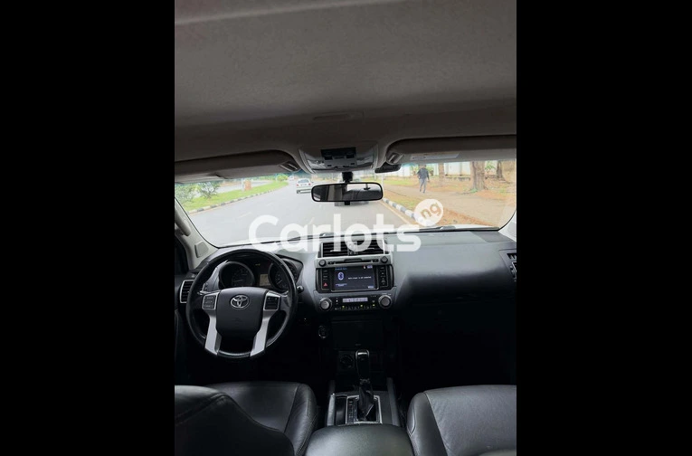 Foreign Used 2018 TOYOTA LAND CRUISER PRADO VX for sale in Asokoro, FCT - thumbnail 5