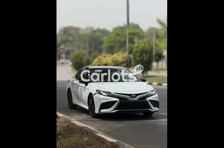 Toyota Camry 2021 TOKUNBO for sale in Asokoro, FCT