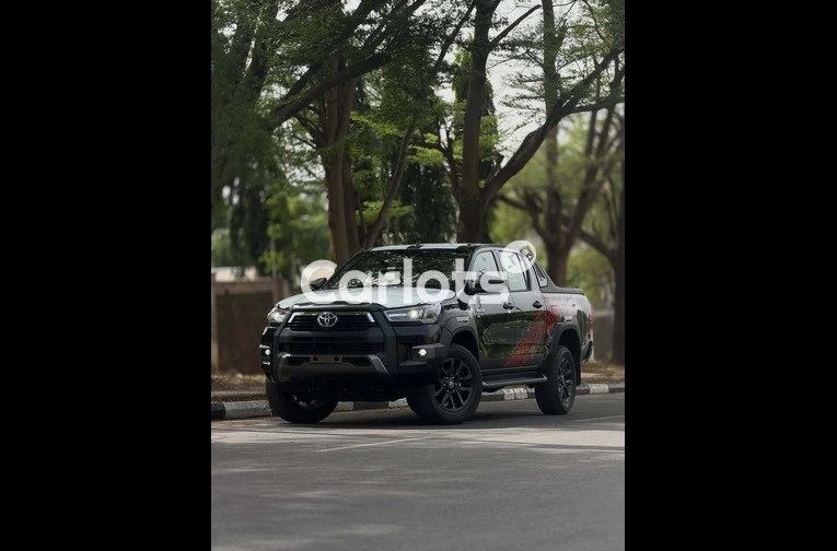 BRAND NEW 2025 TOYOTA HILUX ADVENTURE V6 – 0KM