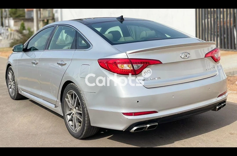 2015 HYUNDAI SONATA SPORT 2.0T FULL OPTION for sale in Abuja, FCT - thumbnail 6