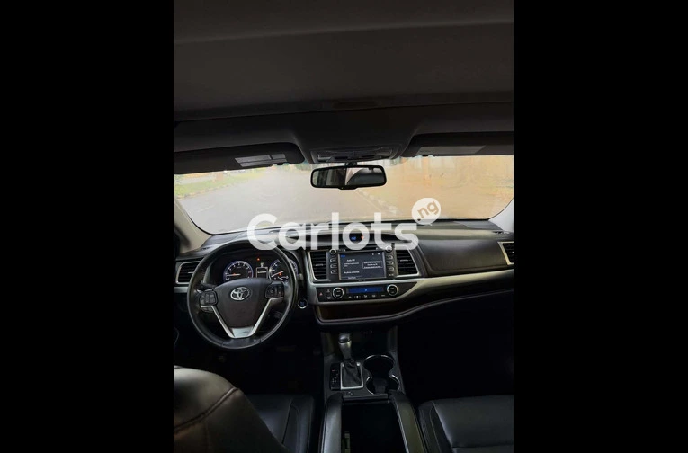 2015 Toyota Highlander XLE Foreign Used - 5/7