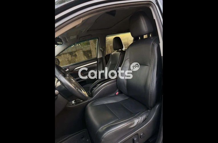 2015 Toyota Highlander XLE Foreign Used for sale in Asokoro, FCT - thumbnail 6