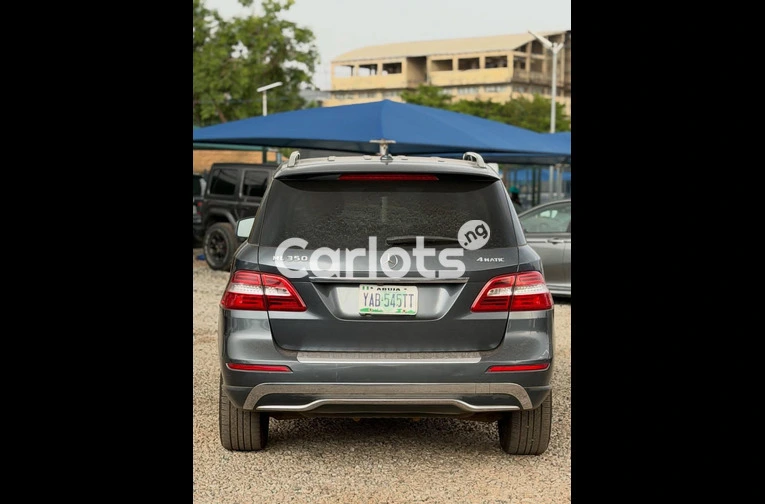 Clean 2014 Mercedes ML350 - 4/7