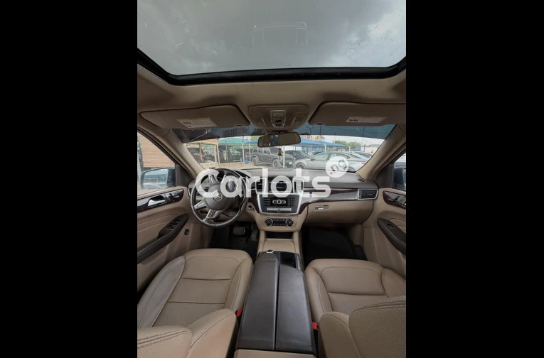Clean 2014 Mercedes ML350 - 7/7