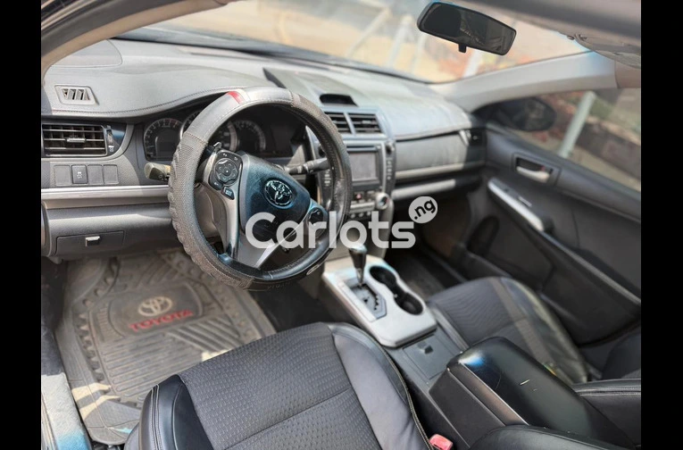 Nigerian used Toyota Camry 2013 - 3/7