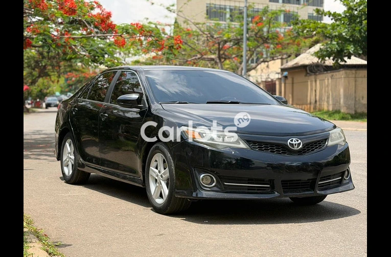 Nigerian used Toyota Camry 2013 - 5/7