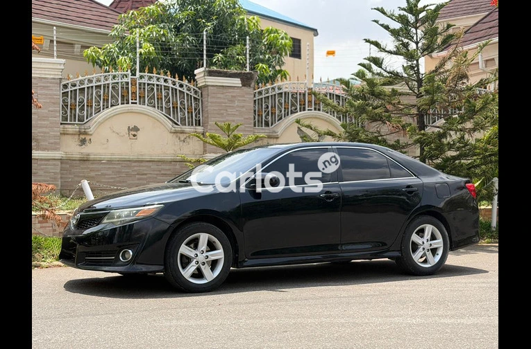 Nigerian used Toyota Camry 2013 - 7/7