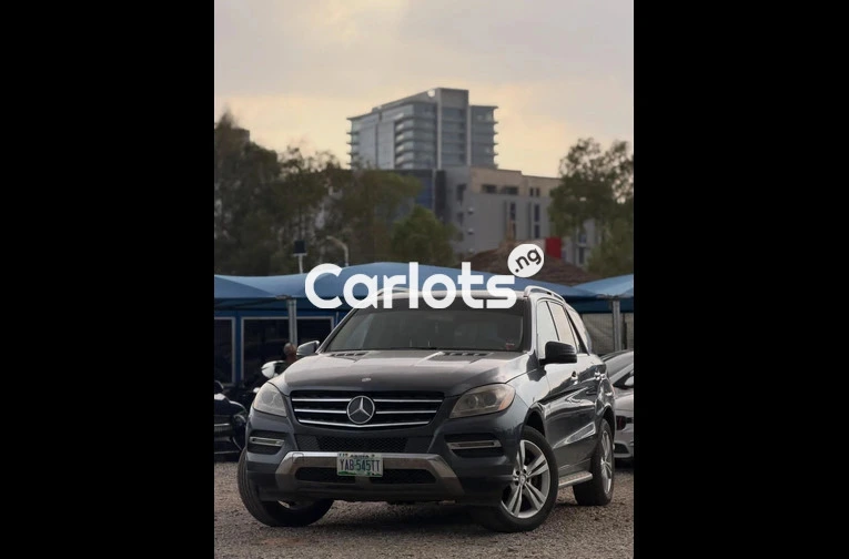 Clean 2014 Mercedes ML350