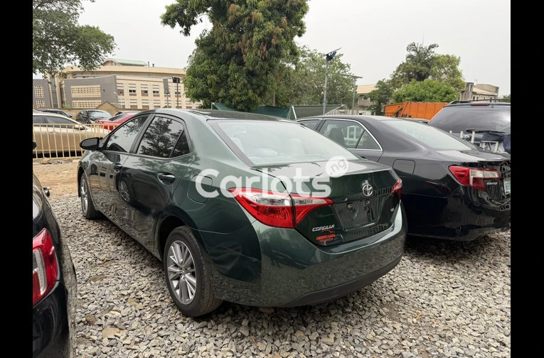 FOREIGN USED TOYOTA COROLLA 2014 MODEL - 6/7