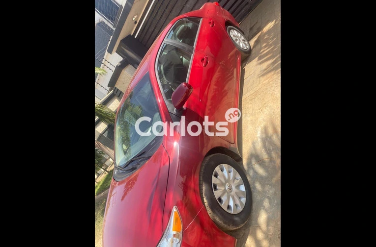 Foreign Used Unregistered 2012 Toyota Corolla for sale in Abuja, FCT - thumbnail 3