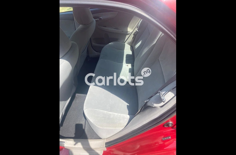 Foreign Used Unregistered 2012 Toyota Corolla for sale in Abuja, FCT - thumbnail 5