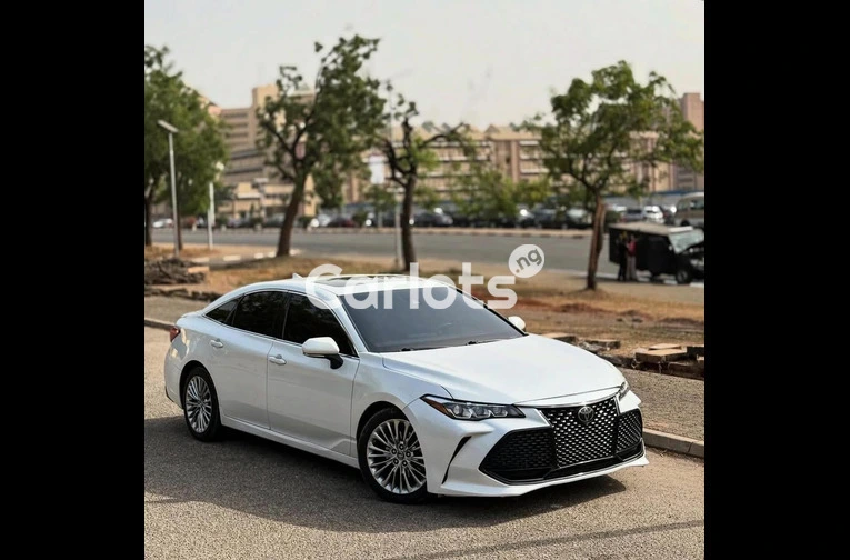 FOREIGN USED 2019 TOYOTA AVALON LIMITED