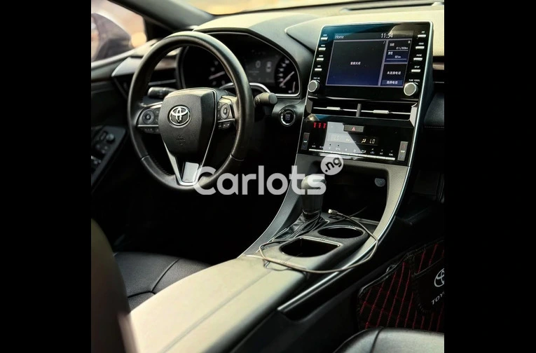 FOREIGN USED 2021 TOYOTA AVALON XLE - 4