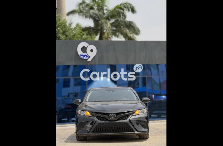 Nigeria used 2018 Toyota Camry SE for sale in Abuja, FCT - photo 6 of 7