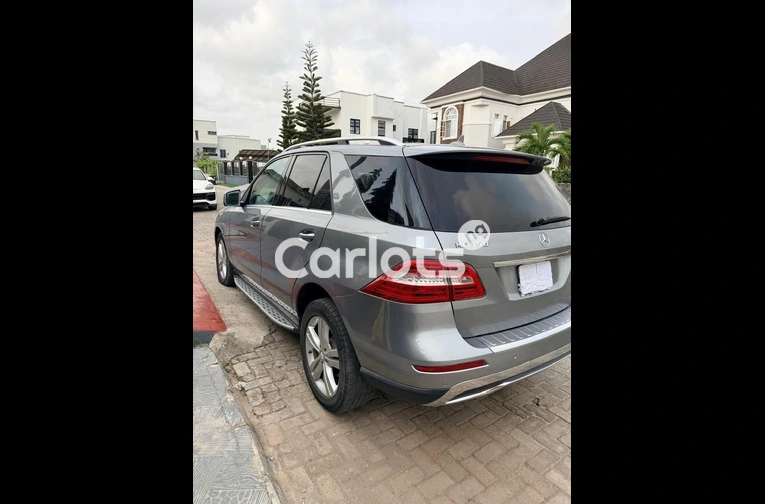 Nigerian Used MERCEDES BENZ ML350 2014 for sale in Lekki, Lagos - thumbnail 7