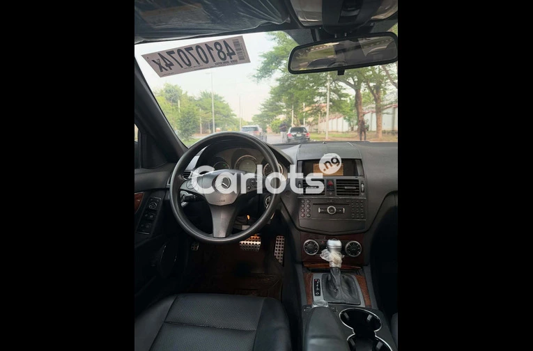 Foreign Used 2009 Mercedes-Benz C300 for sale in Asokoro, FCT - thumbnail 4