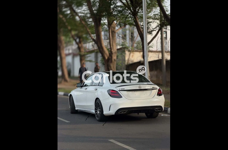 Foreign Used 2016 Mercedes-Benz C350 for sale in Asokoro, FCT - photo 7 of 7