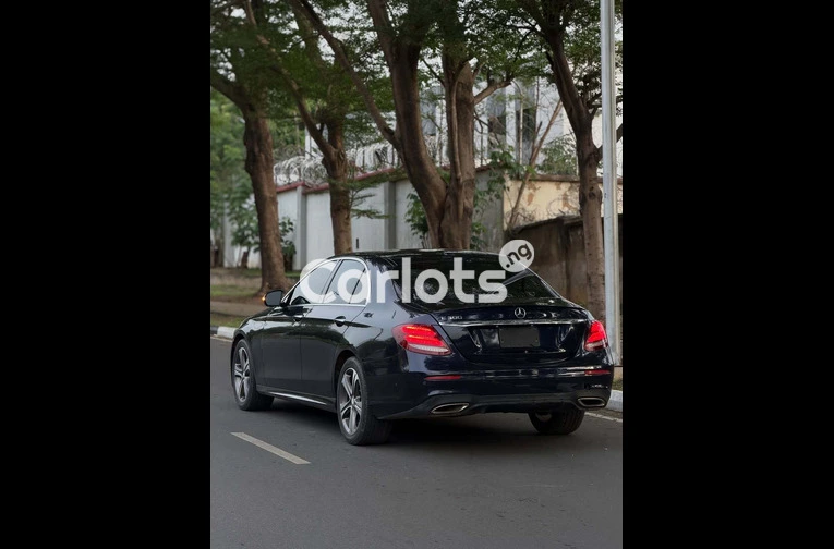 Foreign Used 2017 Mercedes-Benz E300 for sale in Asokoro, FCT - thumbnail 7